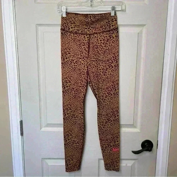 NIKE Women’s Yoga Leggings Lot Of 3 Leggings Sz XS/Small - Picture 3 of 16